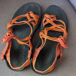 Chacos sandals sz 7
